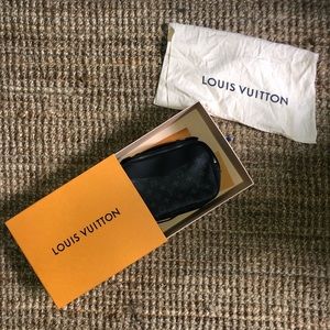 *NWT* Louis Vuitton Bumbag Explorer with box